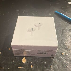 BRAND NEE AIRPODS SECOND GENERATION